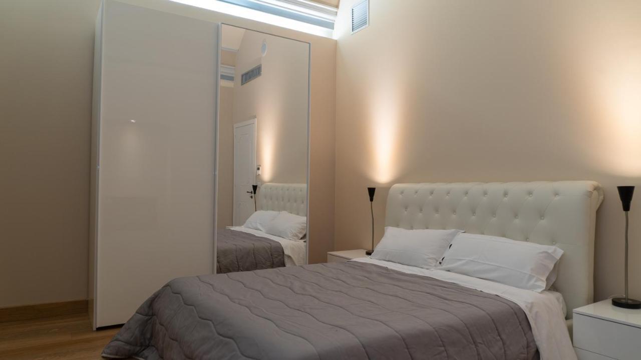 Duca Di Sarro Le Suites Κατάνια Εξωτερικό φωτογραφία